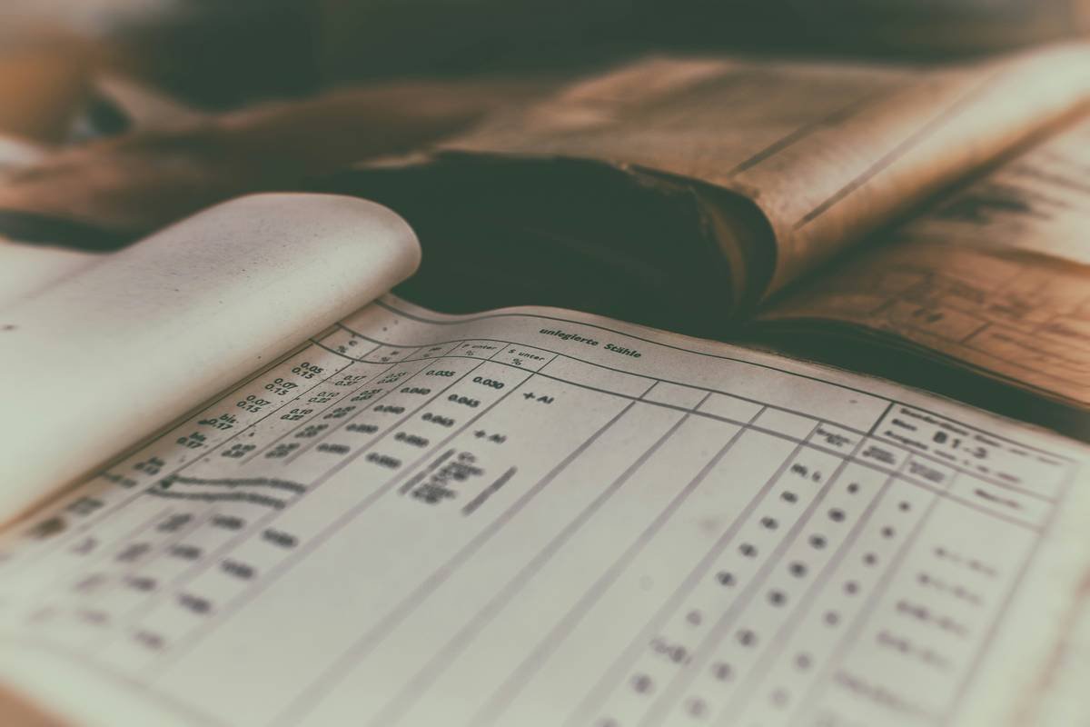 Comparison table of top satellite insurance providers