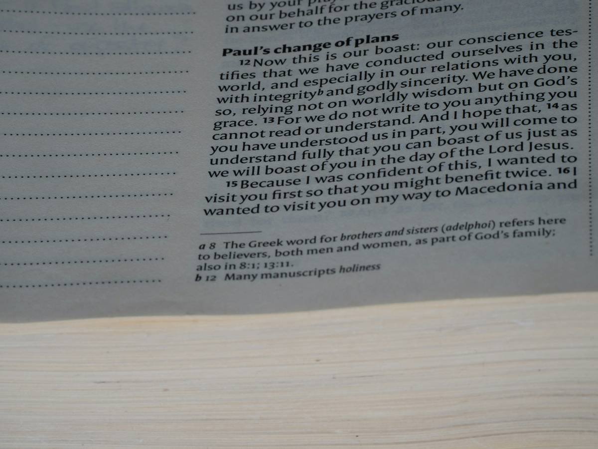 Infographic showing common satellite failure causes and percentages