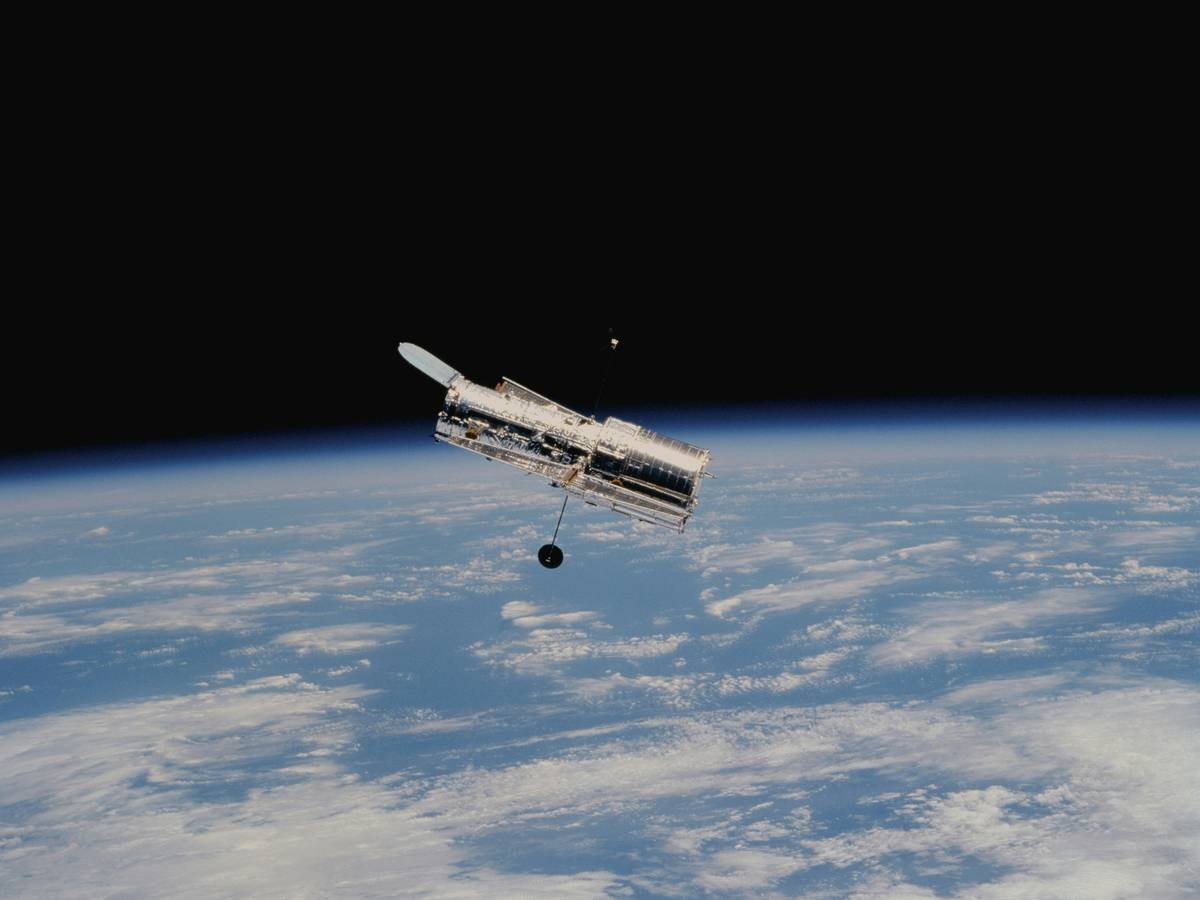 The Hubble Space Telescope after deployment on its second servicing mission (HST SM-02)